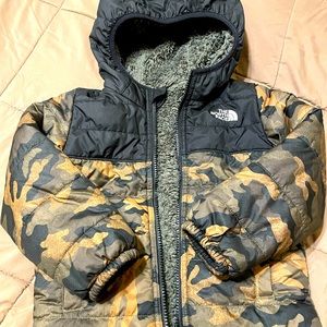 Toddler Boys 4t North Face Reversible Winter Coat